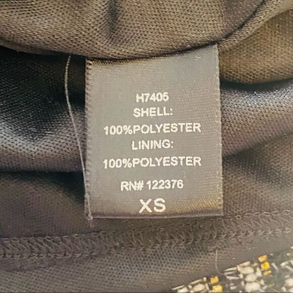 Wells Grace sparkly dress with cap sleeves - Picture 5 of 9